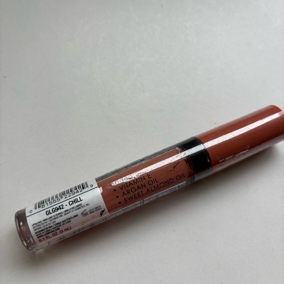 L.A. Girl Lumilicious Lipgloss - Chill - Picture 3 of 3